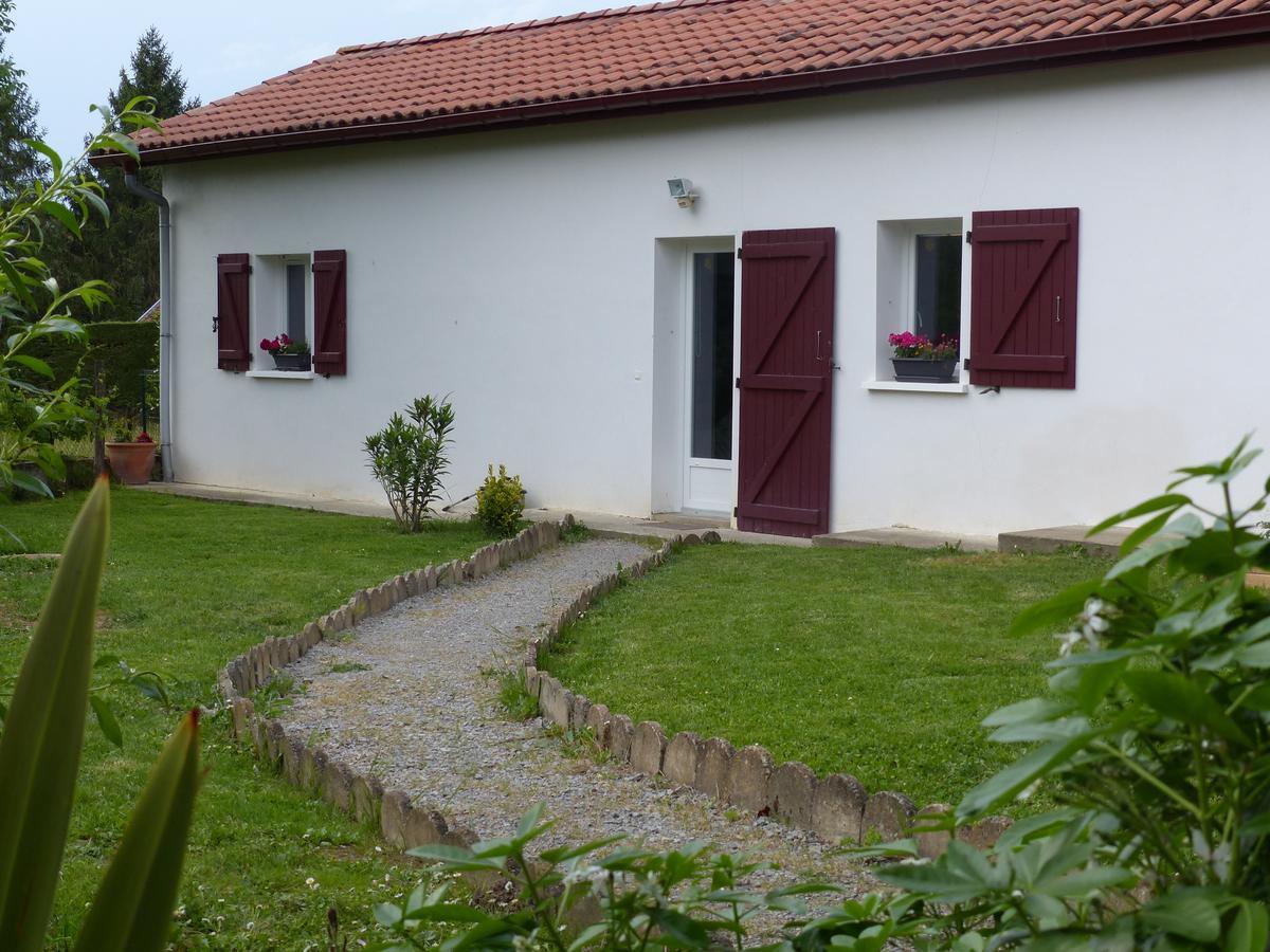 Gite Botiga Saint-Jean-le-Vieux  ภายนอก รูปภาพ